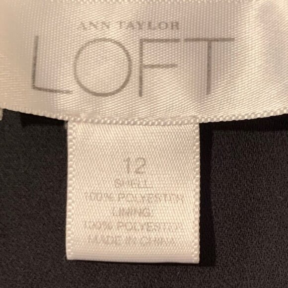 BLACK SPARKLY LOFT V-NECK TOP - Picture 6 of 7